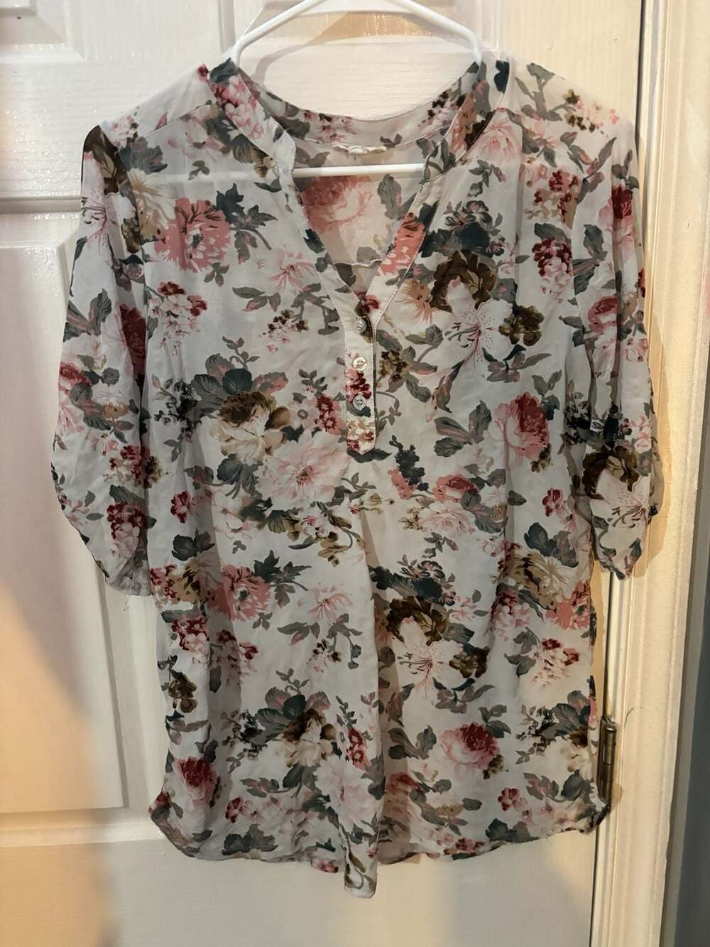 Siren Lily Women's Ivory Floral Chiffon Button-Up V-Neck Tunic Blouse Large